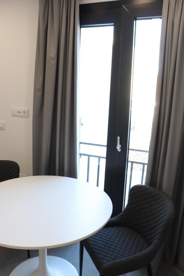 V&C Apartamentos 科尼尔-德拉弗龙特拉 外观 照片