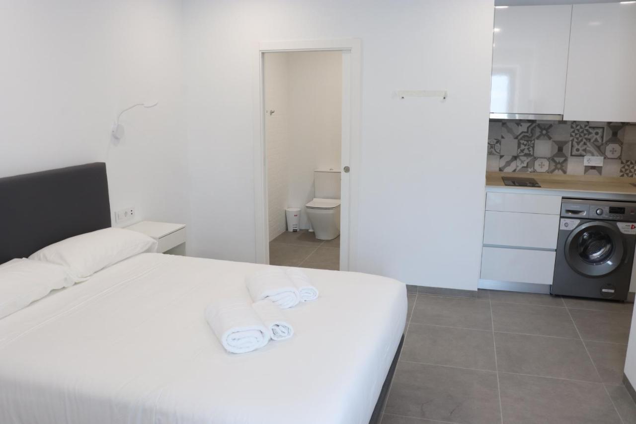 V&C Apartamentos 科尼尔-德拉弗龙特拉 外观 照片