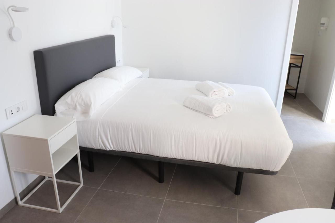 V&C Apartamentos 科尼尔-德拉弗龙特拉 外观 照片