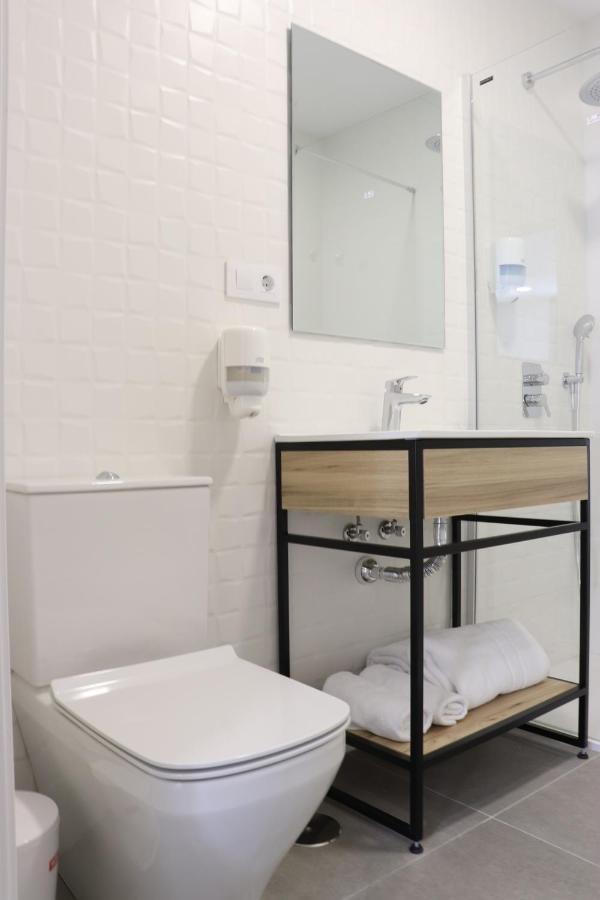 V&C Apartamentos 科尼尔-德拉弗龙特拉 外观 照片