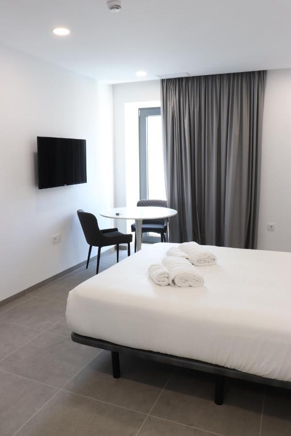 V&C Apartamentos 科尼尔-德拉弗龙特拉 外观 照片