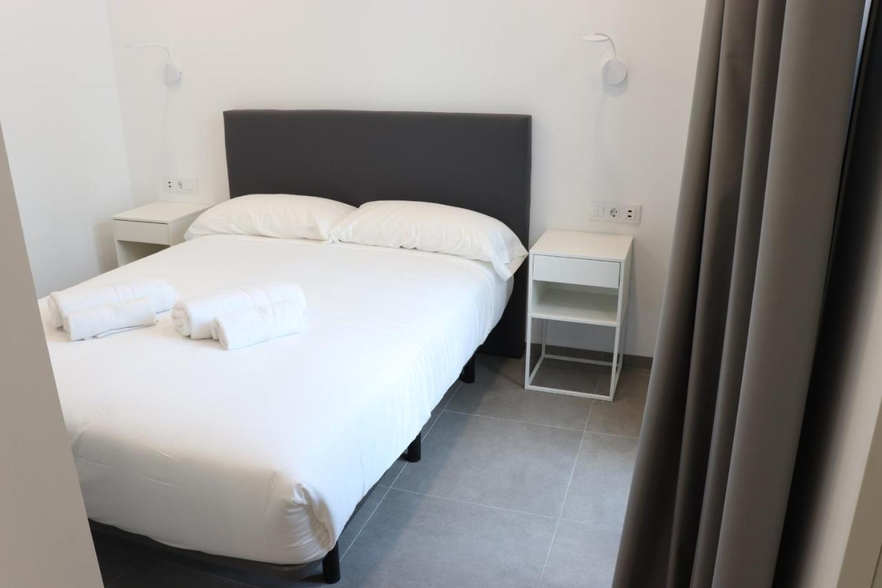 V&C Apartamentos 科尼尔-德拉弗龙特拉 外观 照片